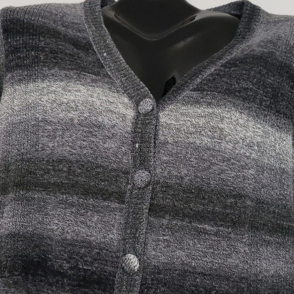 Sweater - Picture 2 of 3